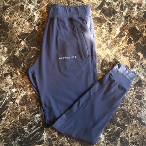 Alphalete Premium Joggers Size M in Dark Gray EUC